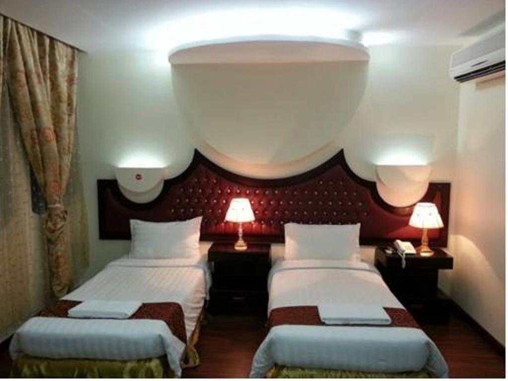 Kenanah Jeddah Hotel Esterno foto