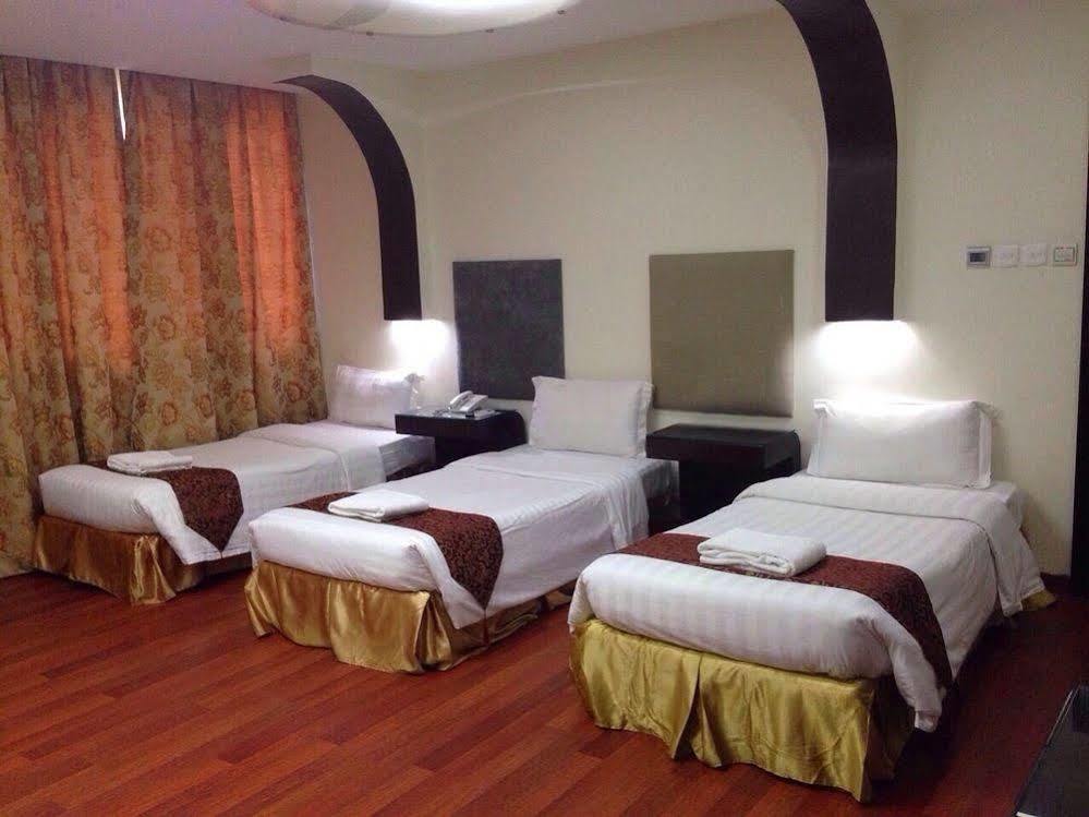 Kenanah Jeddah Hotel Esterno foto